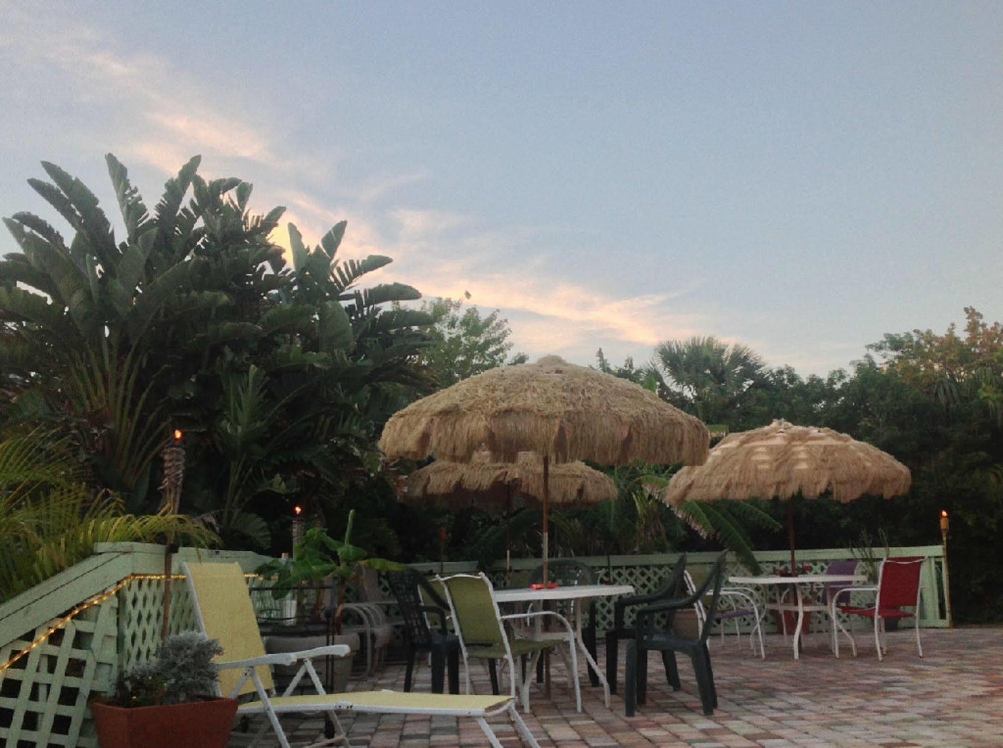 Mellon Patch Inn Port St. Lucie Exterior foto